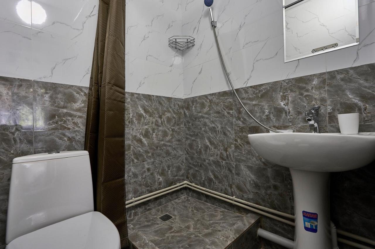 Aparthotel Апарт 33 Ałma Ata Zewnętrze zdjęcie
