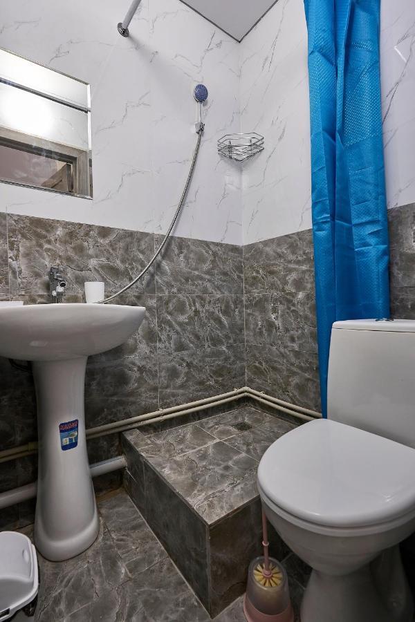 Aparthotel Апарт 33 Ałma Ata Zewnętrze zdjęcie